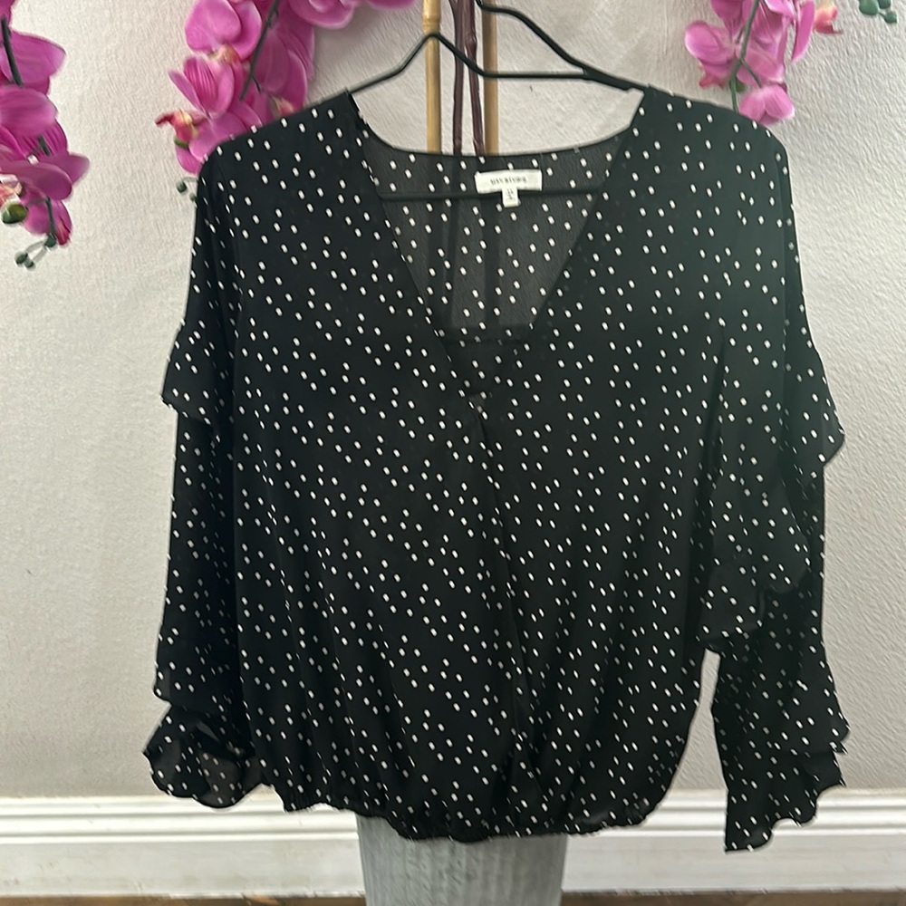 Max Studio, women’s long sleeve blouse.